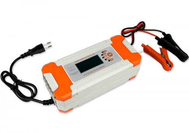 PROSTOWNIK AKUMULATOROWY VOLT POLSKA Z LCD 12V 10A / 24V 5A COMPACT