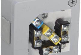 Puszka natynkowa z zaciskami 6 wlotów VIPLAST VP-22 SZARA IP55 86x86x40mm 022-53
