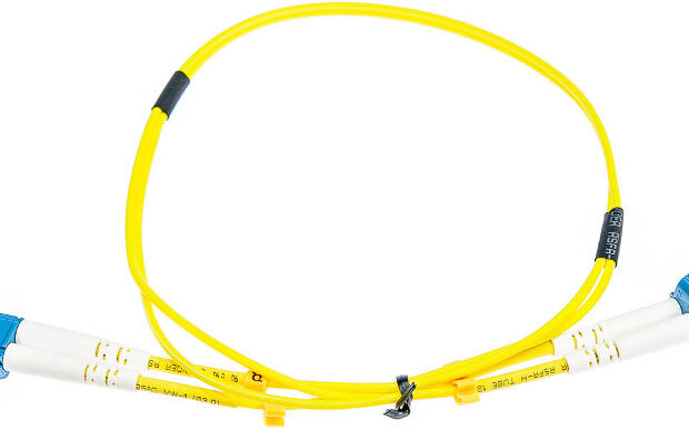 PATCHCORD ŚWIATŁOWODOWY SM 0,5M DUPLEX 9/125 LC/UPC-LC/UPC