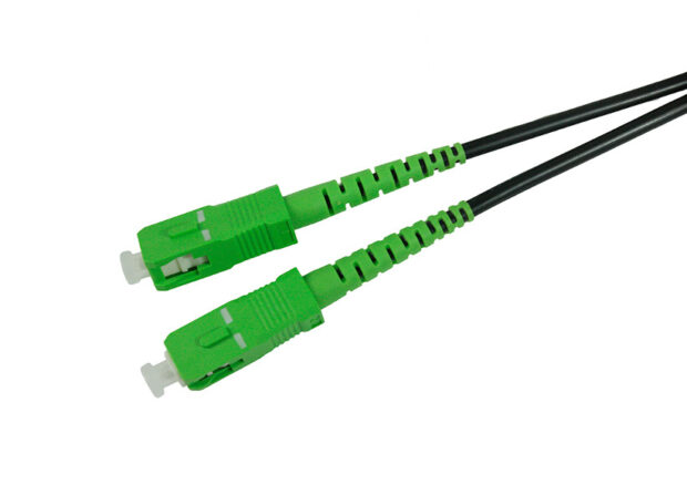 PATCHCORD ŚWIATŁOWODOWY SM 90M SIMPLEX 9/125 SC/APC-SC/APC